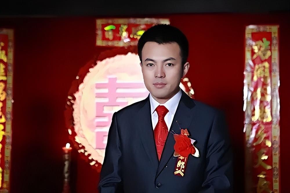 金牌编剧的父亲演员媳妇他选择从龙套做起的真实故事