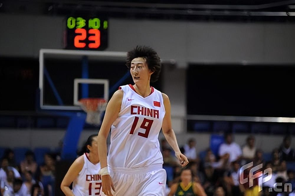 回顾女篮魏伟曾被誉为郑海霞接班人以身高冠绝wcba现状如何