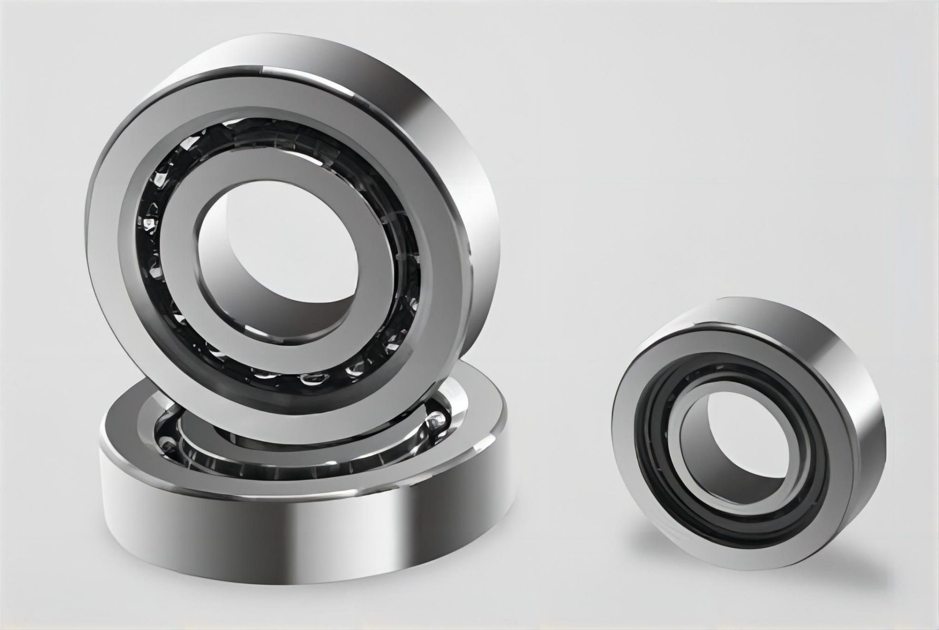 安装固定轴承需要拔下固定销,打磨轴颈并涂油防锈.