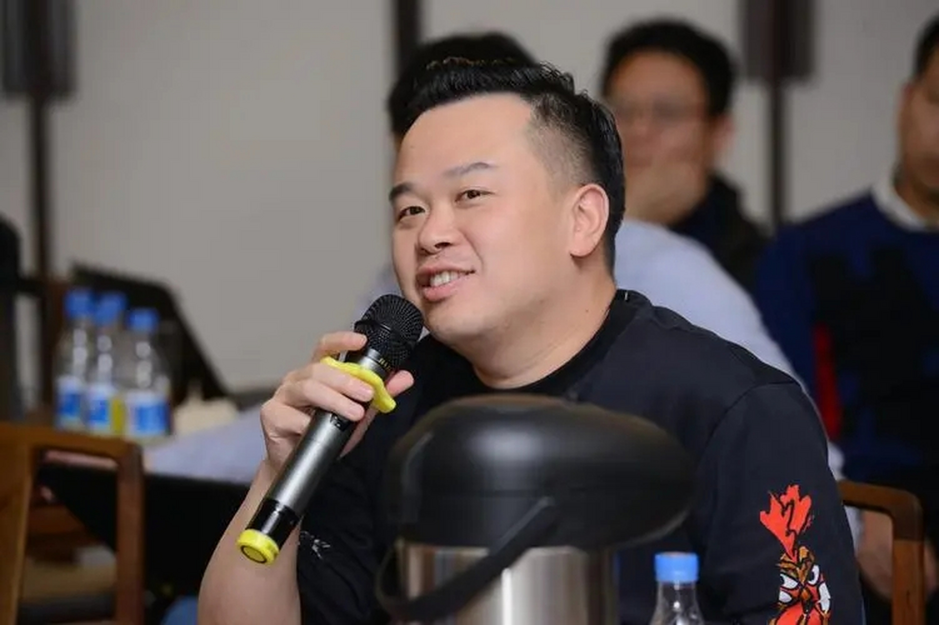 林奇留下的资产包括游族网络和游族大厦,但债务问题严重.