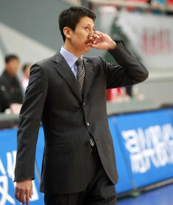 回顾儒将郭士强坎坷执教17年因事业与前妻离婚如今满头白发