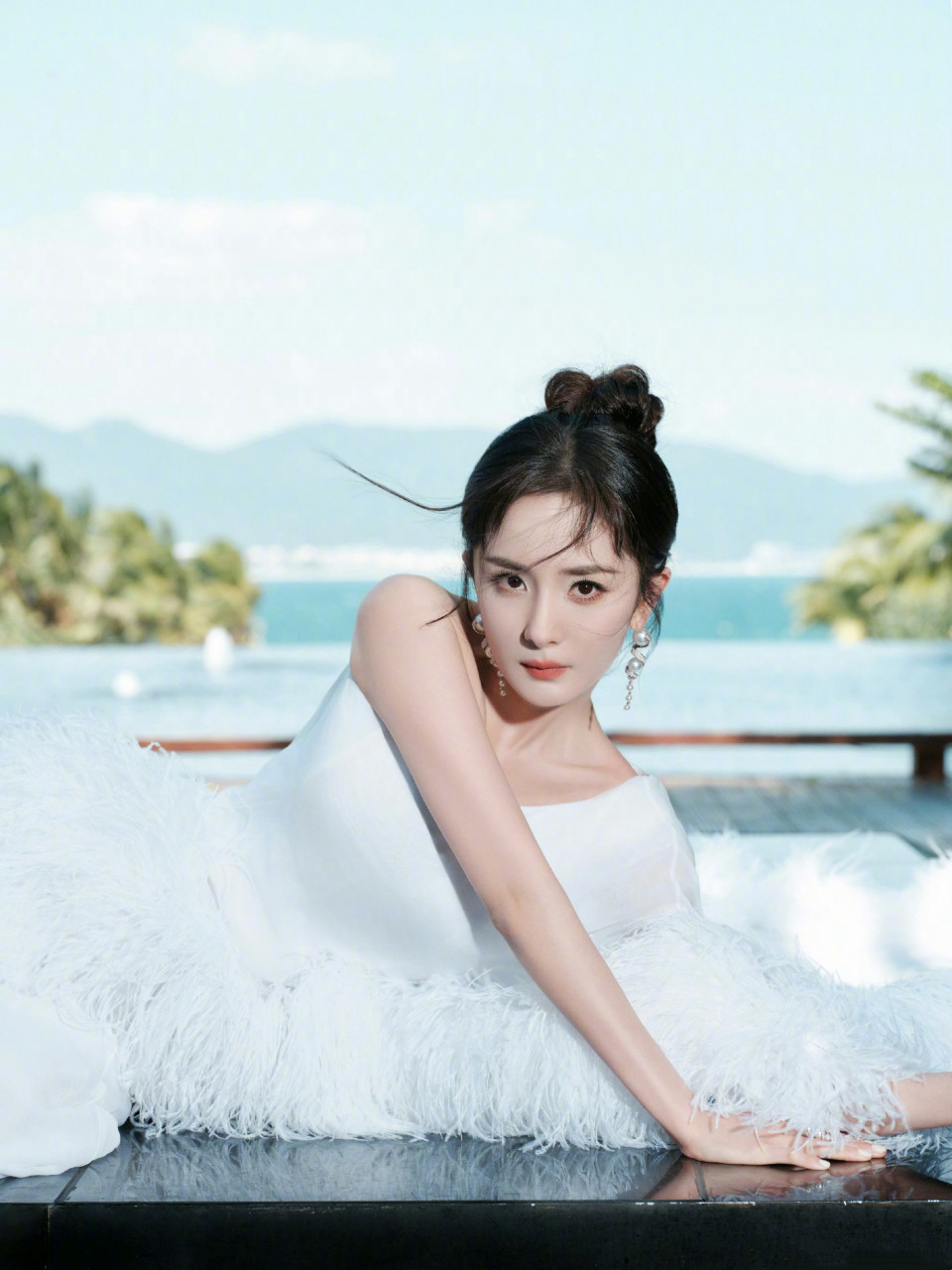 杨幂这个年纪状态用什么词形容呢?#杨幂# #2月图文动态激励计划