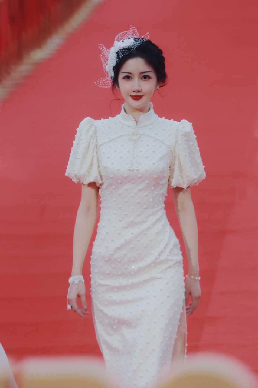 陈欣予旗袍造型精选:一梦芳华,许君相思年华