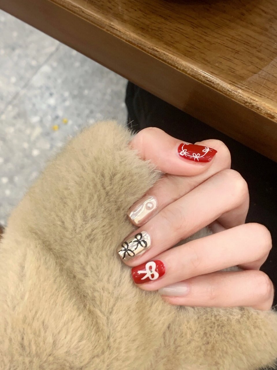 韩韩嘟新年战甲公主请看  这款战甲以粉色为基调,融入了可爱迷人的