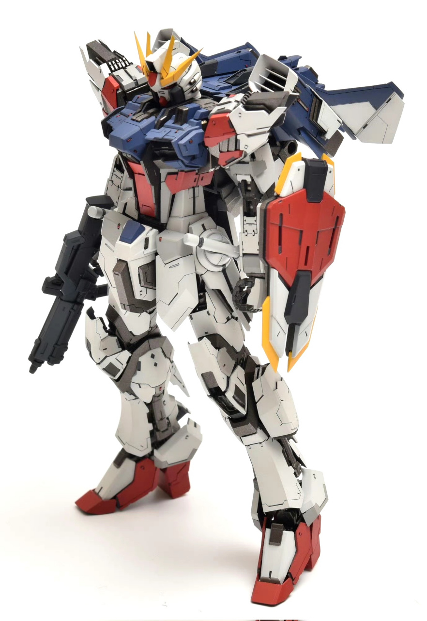 模型欣赏:模型师keil制作的rg创制强袭高达,机体出自动画《高达创战者