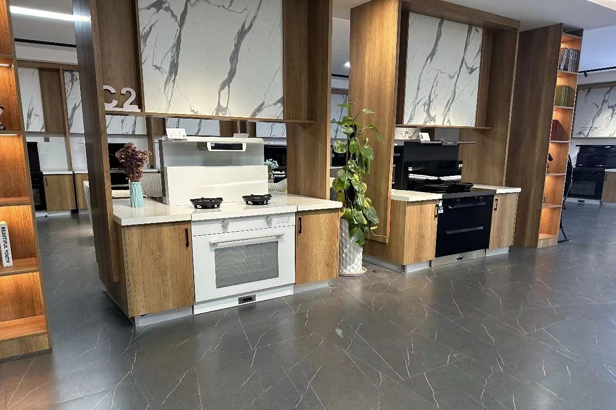 集成灶虽贵,但高空间利用率,时尚外观和便捷操作等优点让人心动