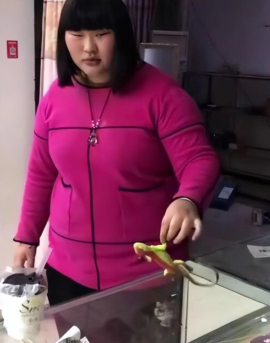 电子哥女儿图片