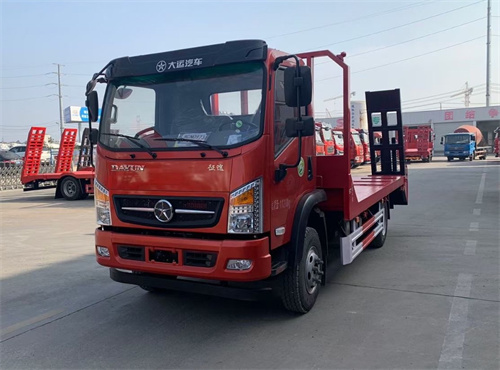 大运平板运输车-最大载8吨挖机-平板车中的性价比之王