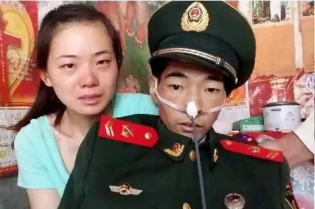 兵二老婆照片图片