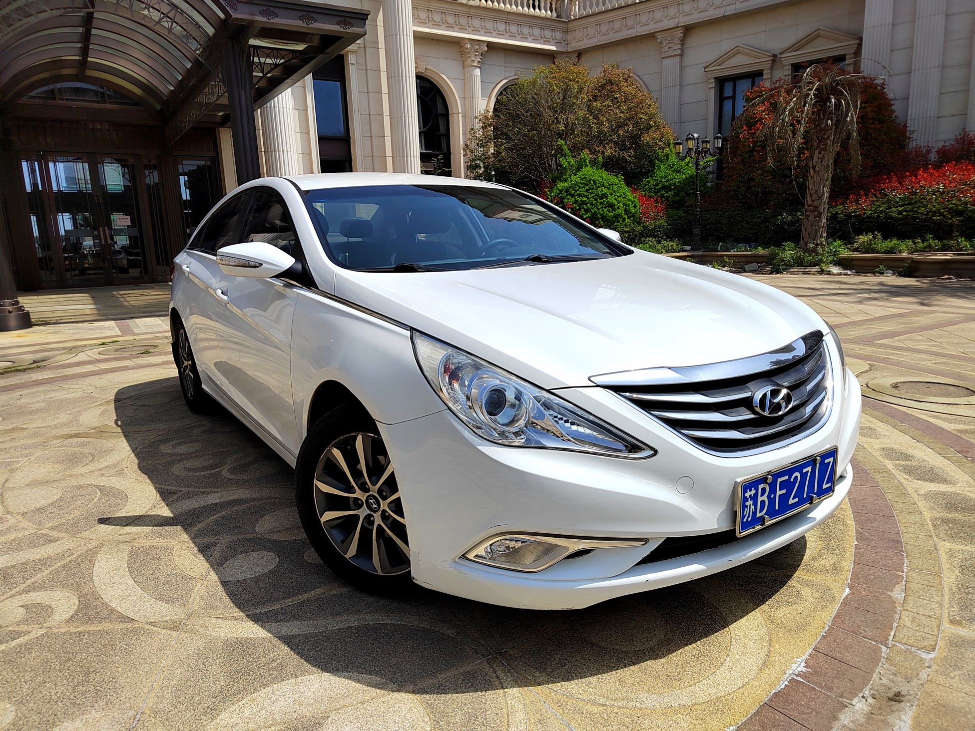 曾经,它凭借着时尚的外观和出色的性能赢得了众多消费者的喜爱