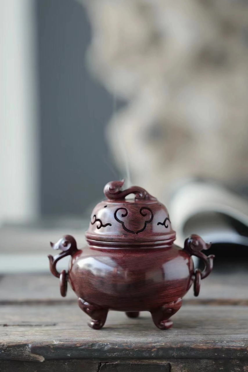 最贵的木材  海南黄花梨香炉