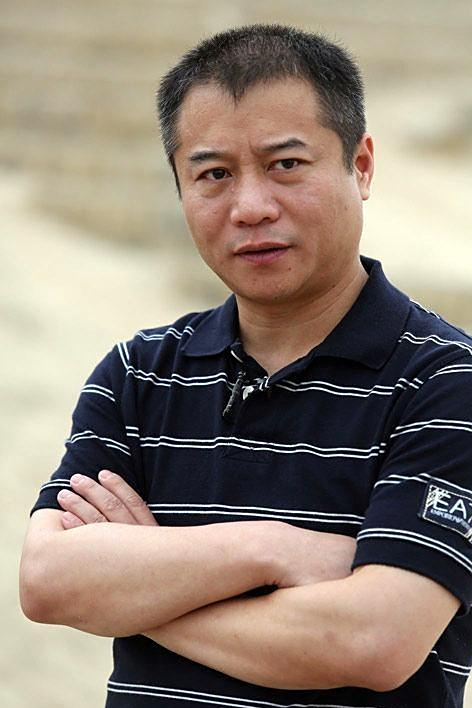 回顾王涛退役荣升少将感谢蔡振华重用人到中年更爱发妻