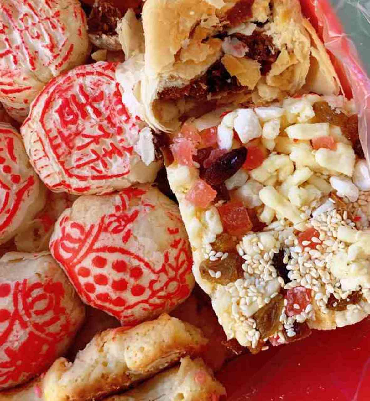 耳朵眼炸糕酥脆可口,桂顺斋点心香甜不腻, 独流老醋醇厚回甘!