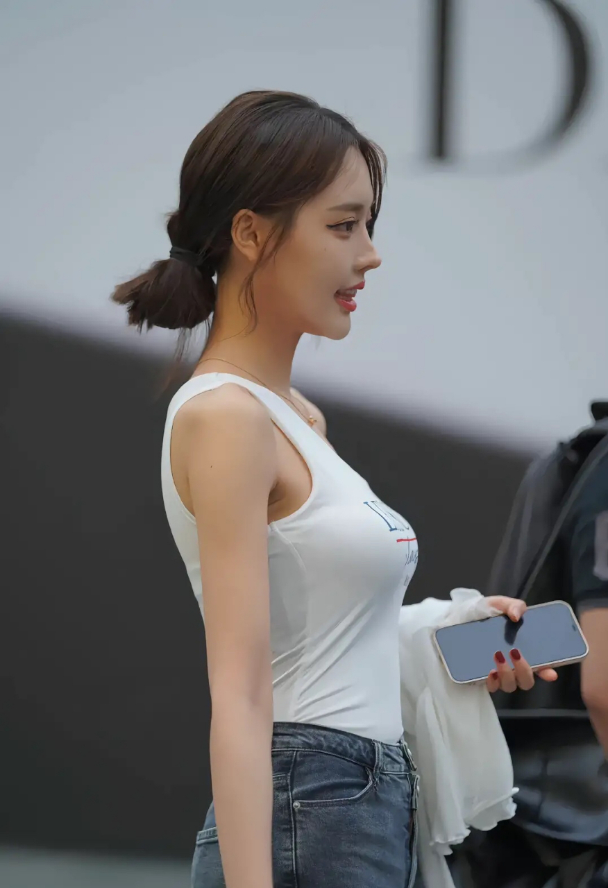 温润如玉,火辣似椒:探析四川女性的恋爱心理与情感智慧