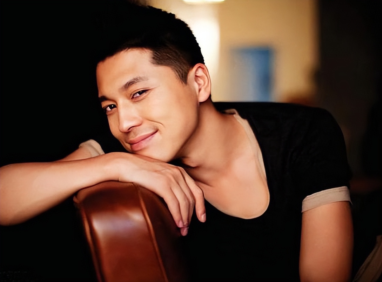 演员王雷一家在新加坡过年,豪华住所抢镜,网友:不会改国籍了吧