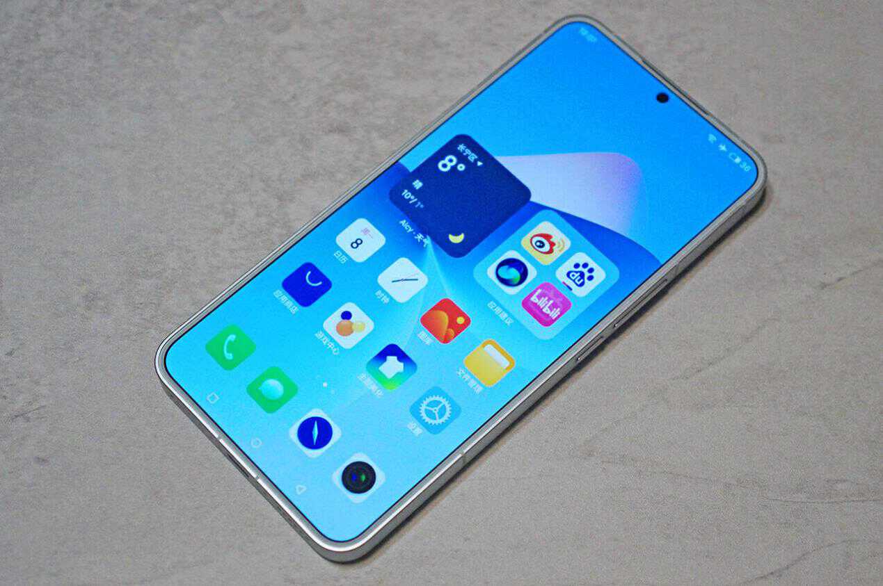 七彩斑斓迷人眼独爱那抹魅族白魅族21体验