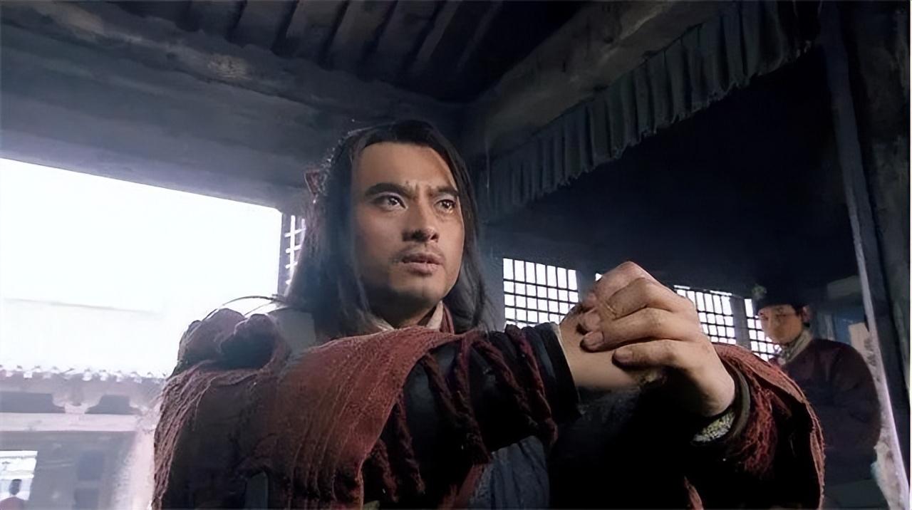 回顾武松杀潘金莲时为何要撕开她的衣服看完不得不夸武松聪明