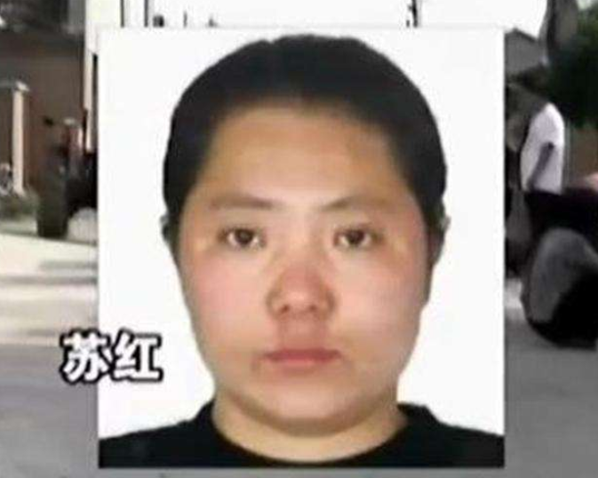 苏红是黑龙江省牡丹江市宁安市的农村女孩,已经离婚多年的她一个人带