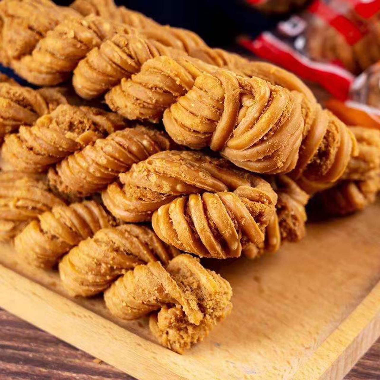 耳朵眼炸糕酥脆可口,桂顺斋点心香甜不腻, 独流老醋醇厚回甘!