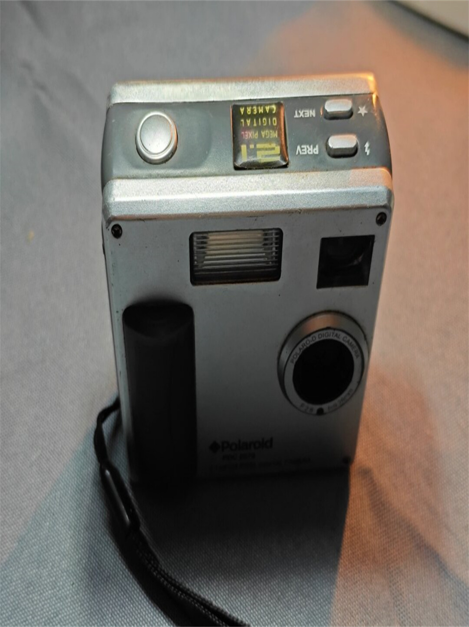 ccd相机|polaroid宝丽来pdc2070  95大家好,今天我要向大家介绍一款