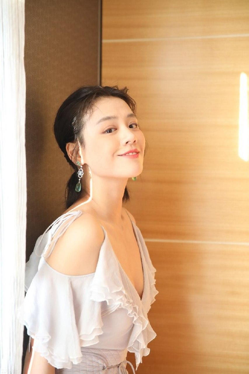 马思纯的这组照片,是什么感觉?
