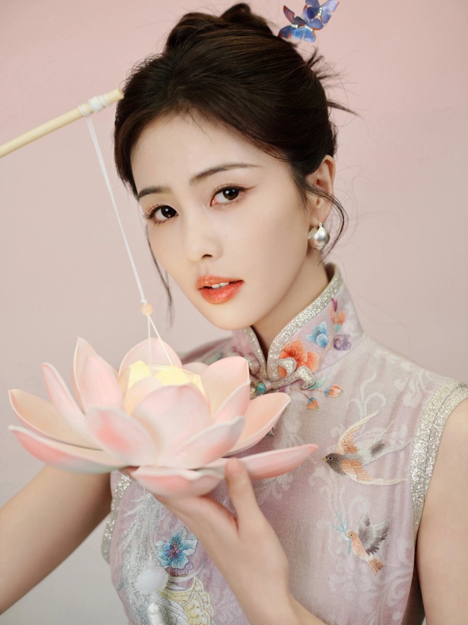 白鹿国风旗袍穿搭94温婉端庄的东方美人  我是一位忠实的粉丝,一直