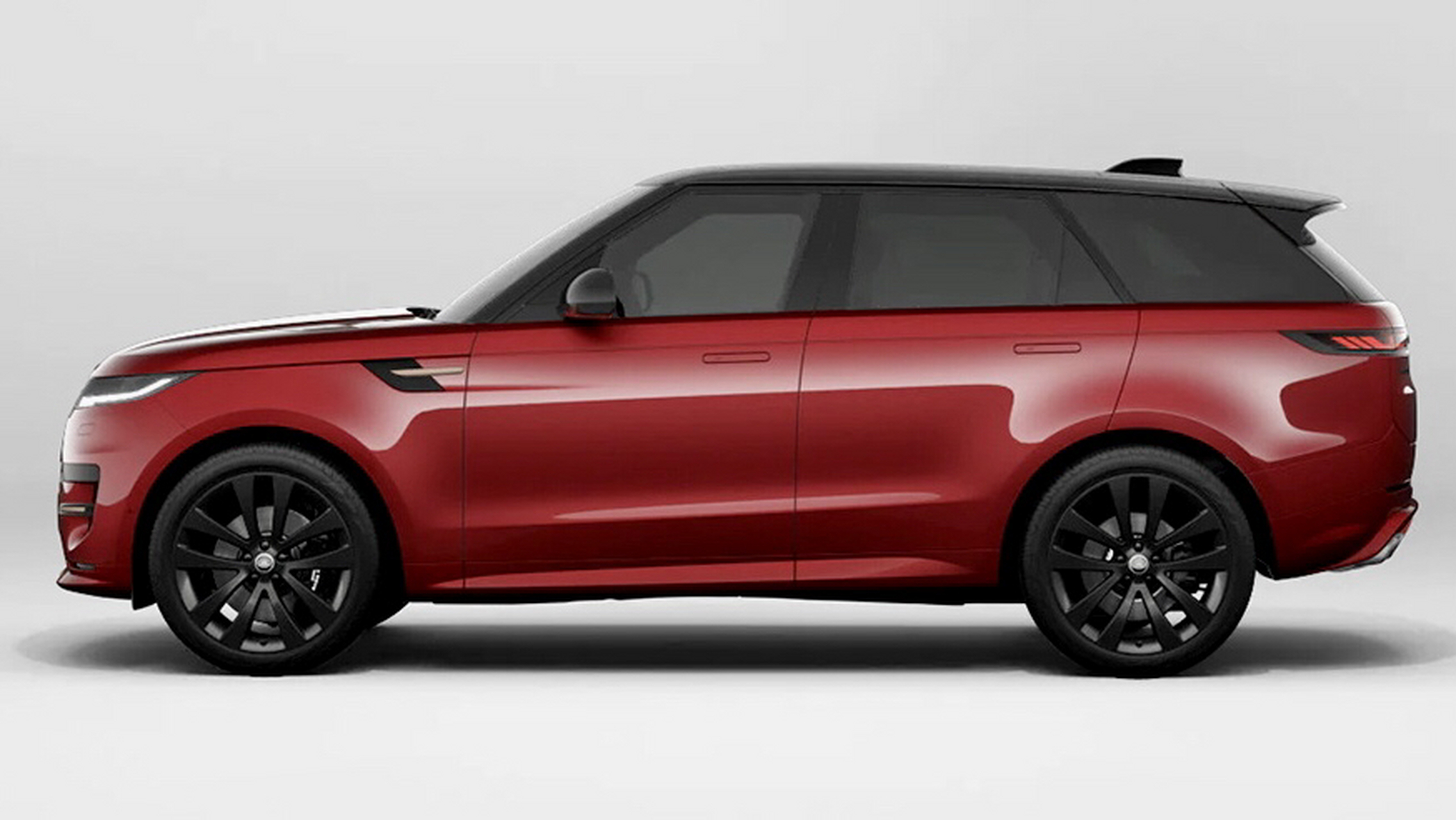 路虎揽胜运动版车型效果图欣赏一波,和揽胜星脉差不多车身外观