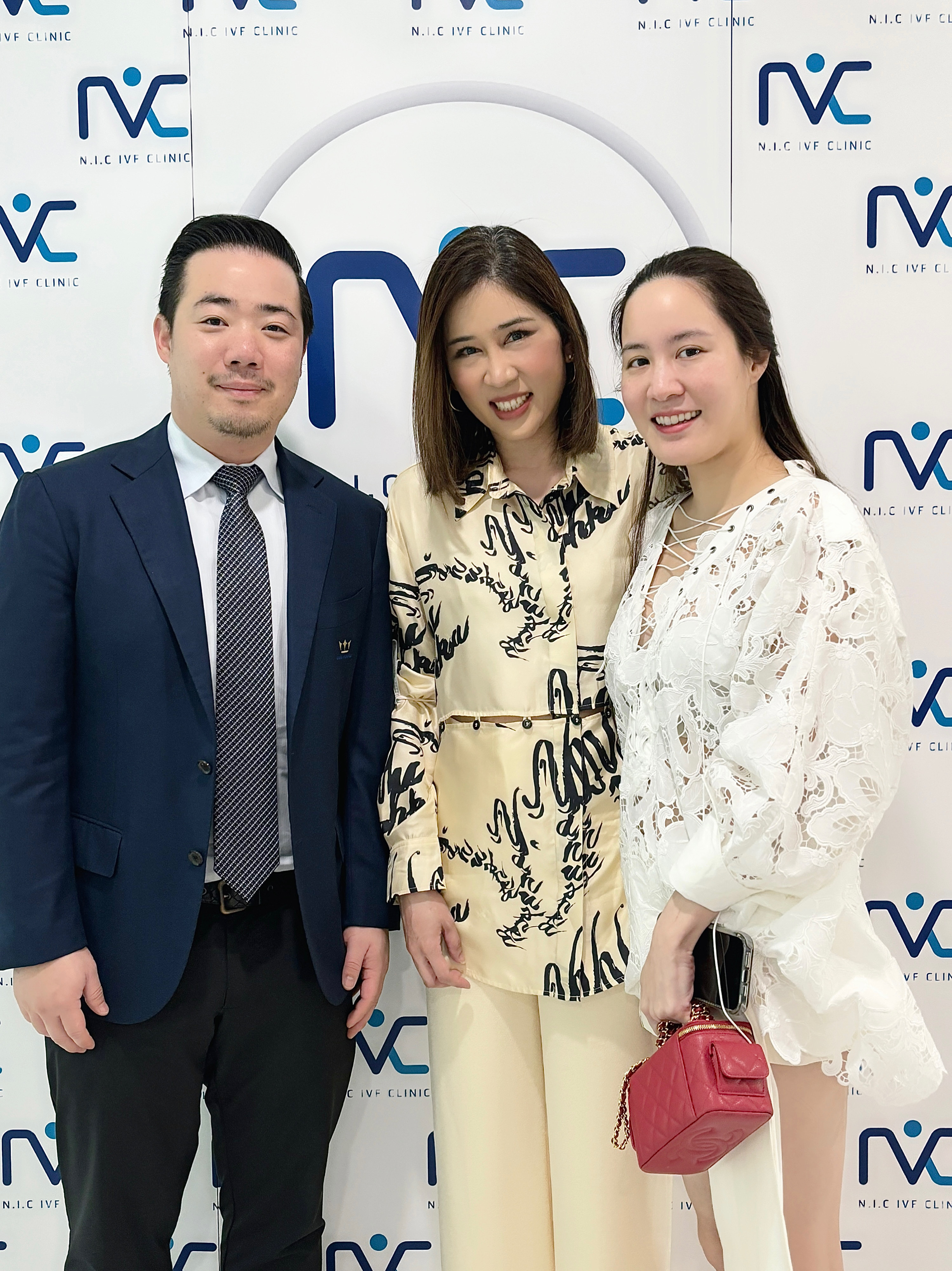 泰国亿万富翁徐盛源和妻子亲临泰国nic