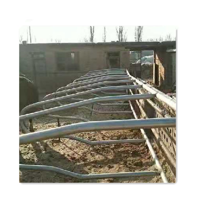 牛卧床的组成及安装