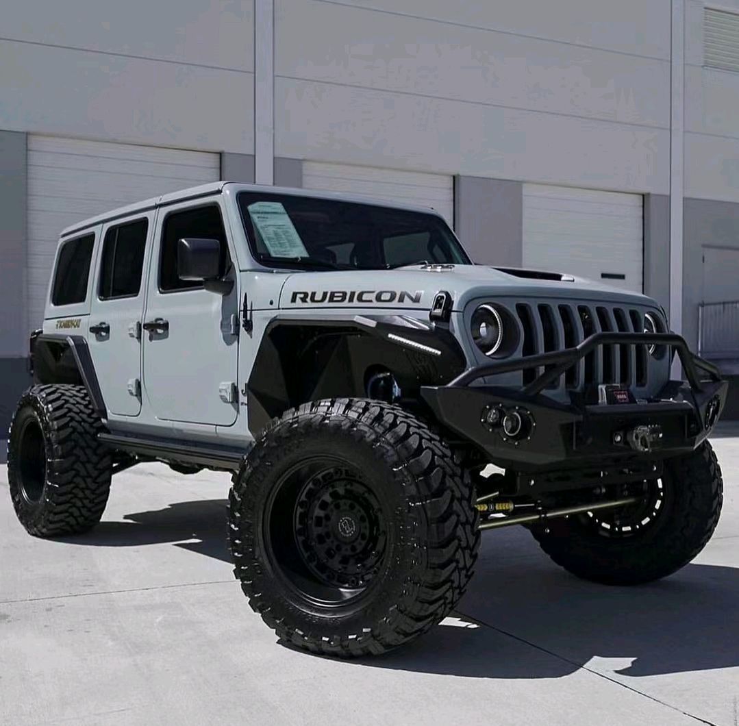 新款jeep牧马人,诠释极致越野魅力,升高底盘真霸气