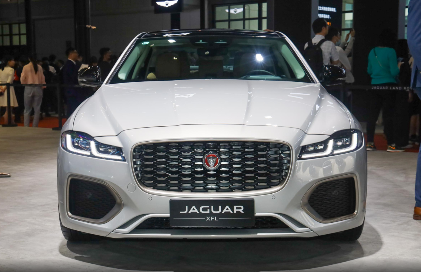 英伦颜值担当,新捷豹xfl来了,配置精简,容易被忽略的c级豪车