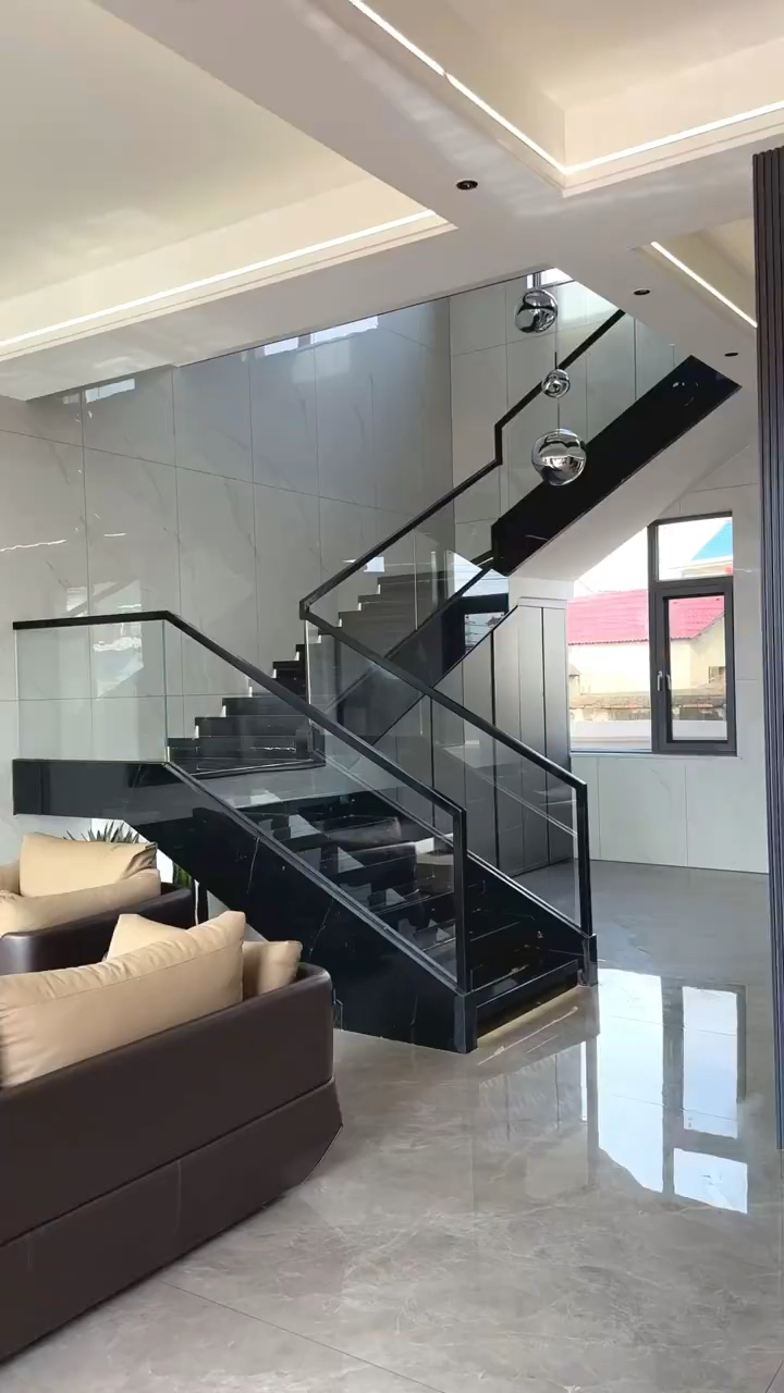 谁能拒绝这么好看的楼梯呀