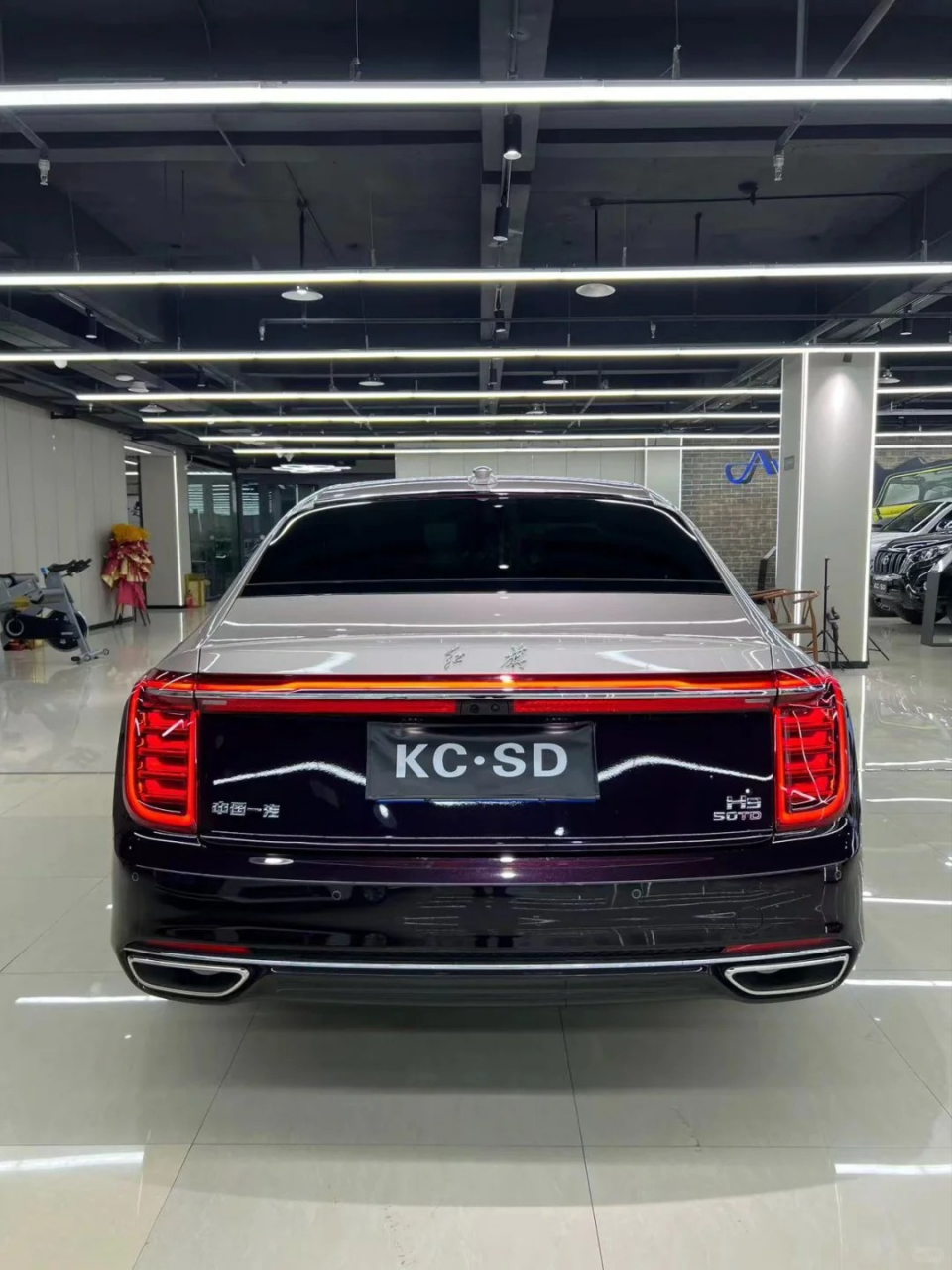 07我的2022年10月的红旗h9,3.0t四座版,真的是配置到顶了!