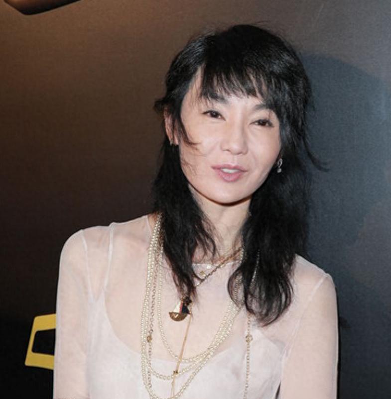 近年来,苏小明,邬君梅,张曼玉等众多女星纷纷选择赴美国发展,甚至取得