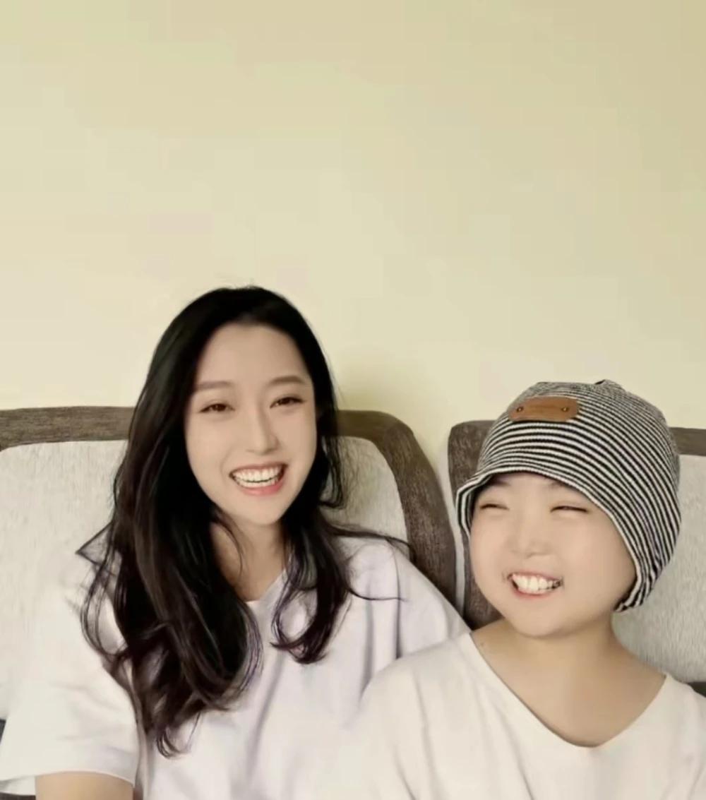 9岁女孩确诊血癌妈妈放弃治疗90后姑姑倾家荡产救侄女