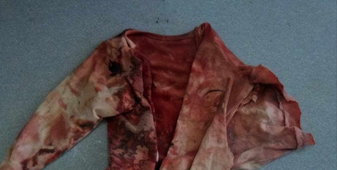 "血衣"惊现,弟弟"托梦"