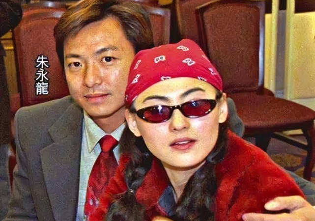 惹怒港圈大佬难立足弃父独养三子疑再孕的张柏芝终活成狄波拉