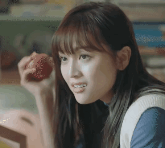 演员烤瓷牙有多可怕嘴凸显老嘴包不住牙演戏没法看