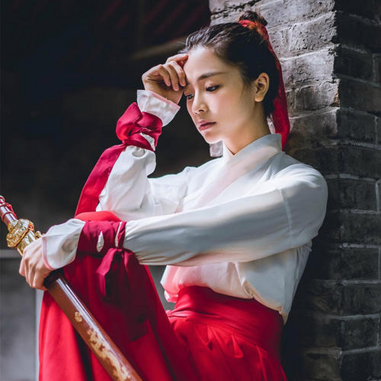 南昌一个富商的女儿年仅14岁,他的父亲,丈夫以及家