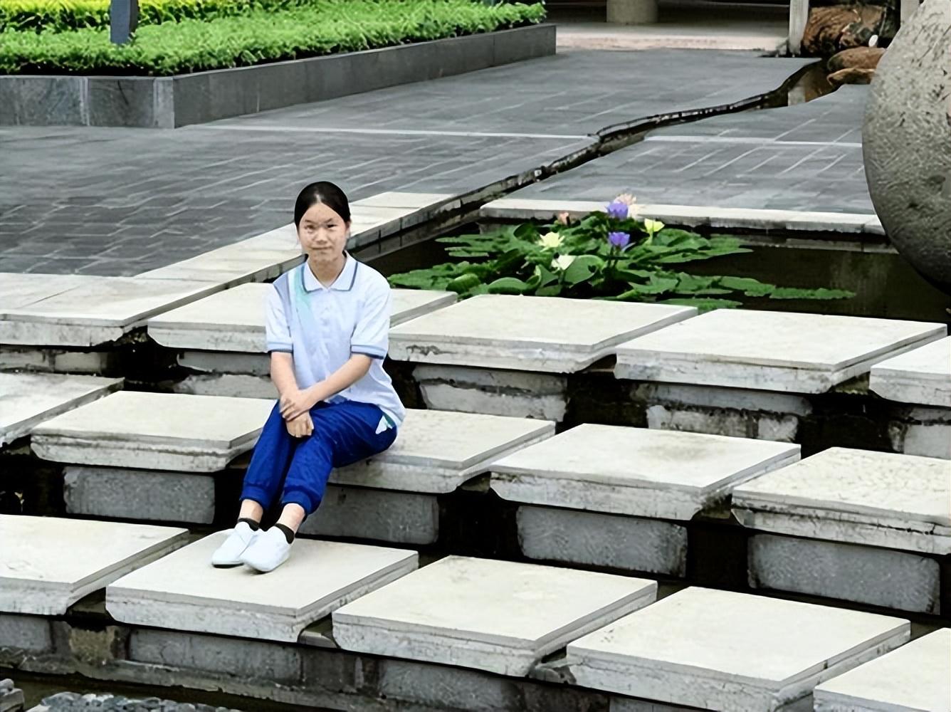 回顾16岁女孩扬言懒得考清华北大出成绩后才知道她真是懒得考