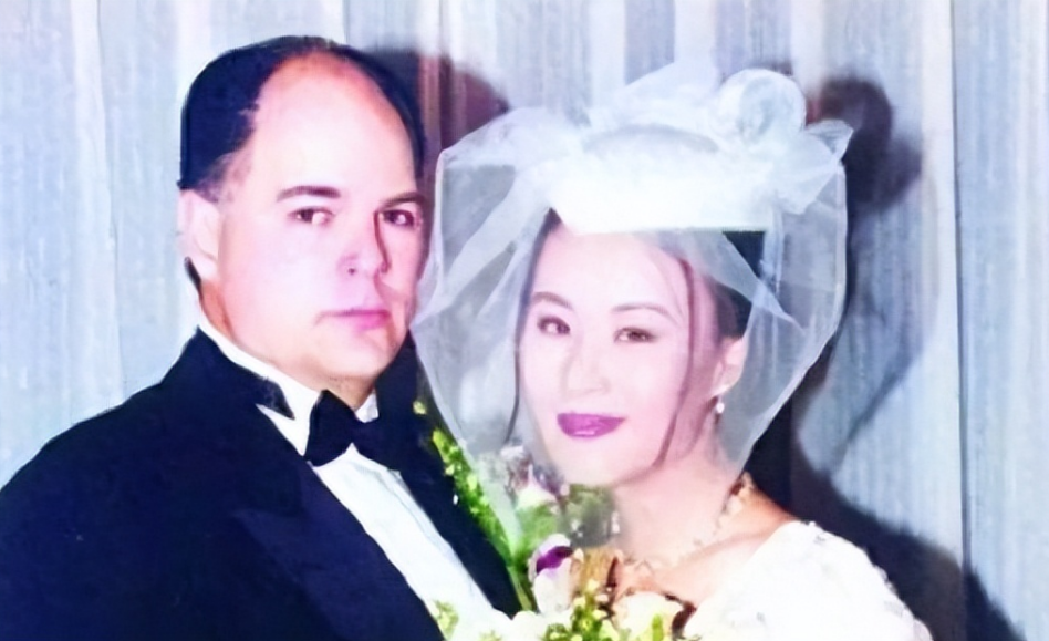 近年来,苏小明,邬君梅,张曼玉等众多女星纷纷选择赴美国发展,甚至取得