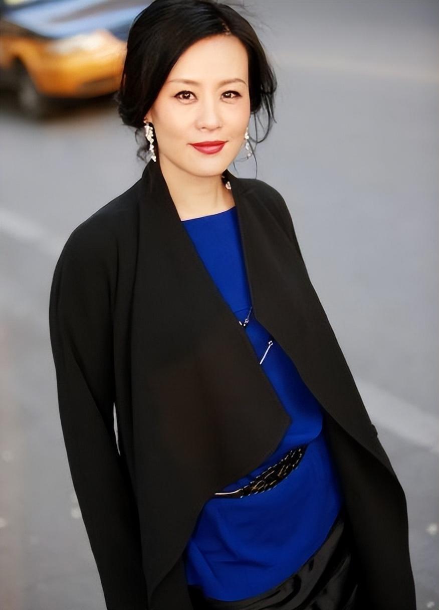 近年来,苏小明,邬君梅,张曼玉等众多女星纷纷选择赴美国发展,甚至取得