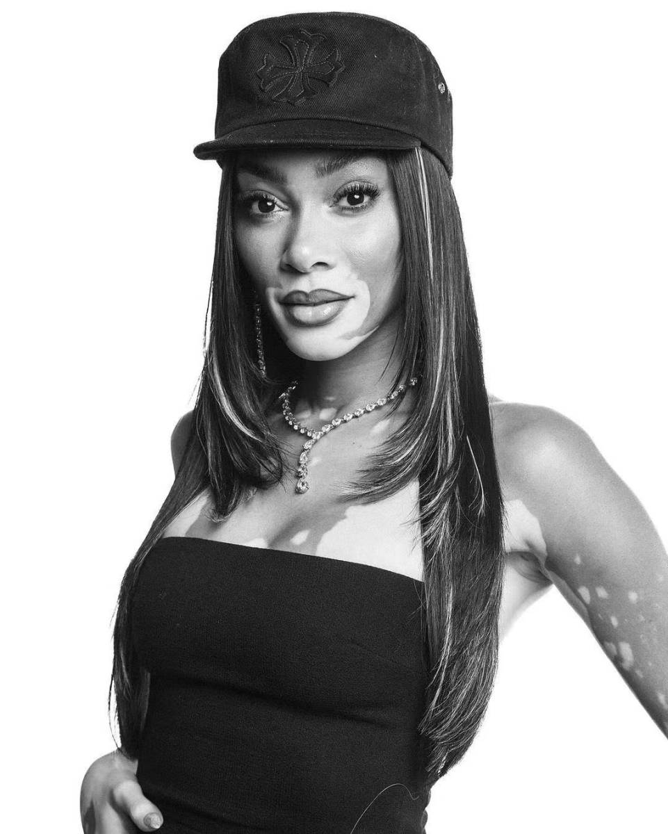 组图:养眼姐妹花!库兹马女友晒与科比大女儿合照