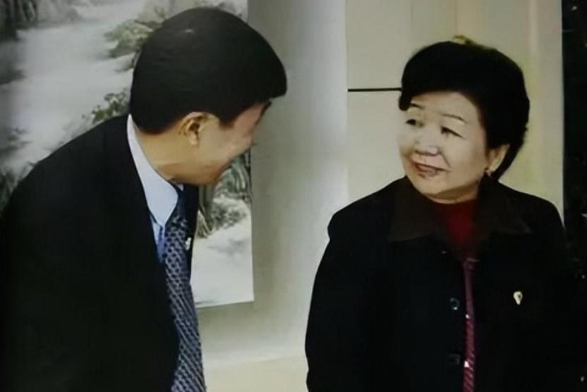 回顾三鹿奶粉老板田文华残害30万中国婴儿为何能5年减刑3次