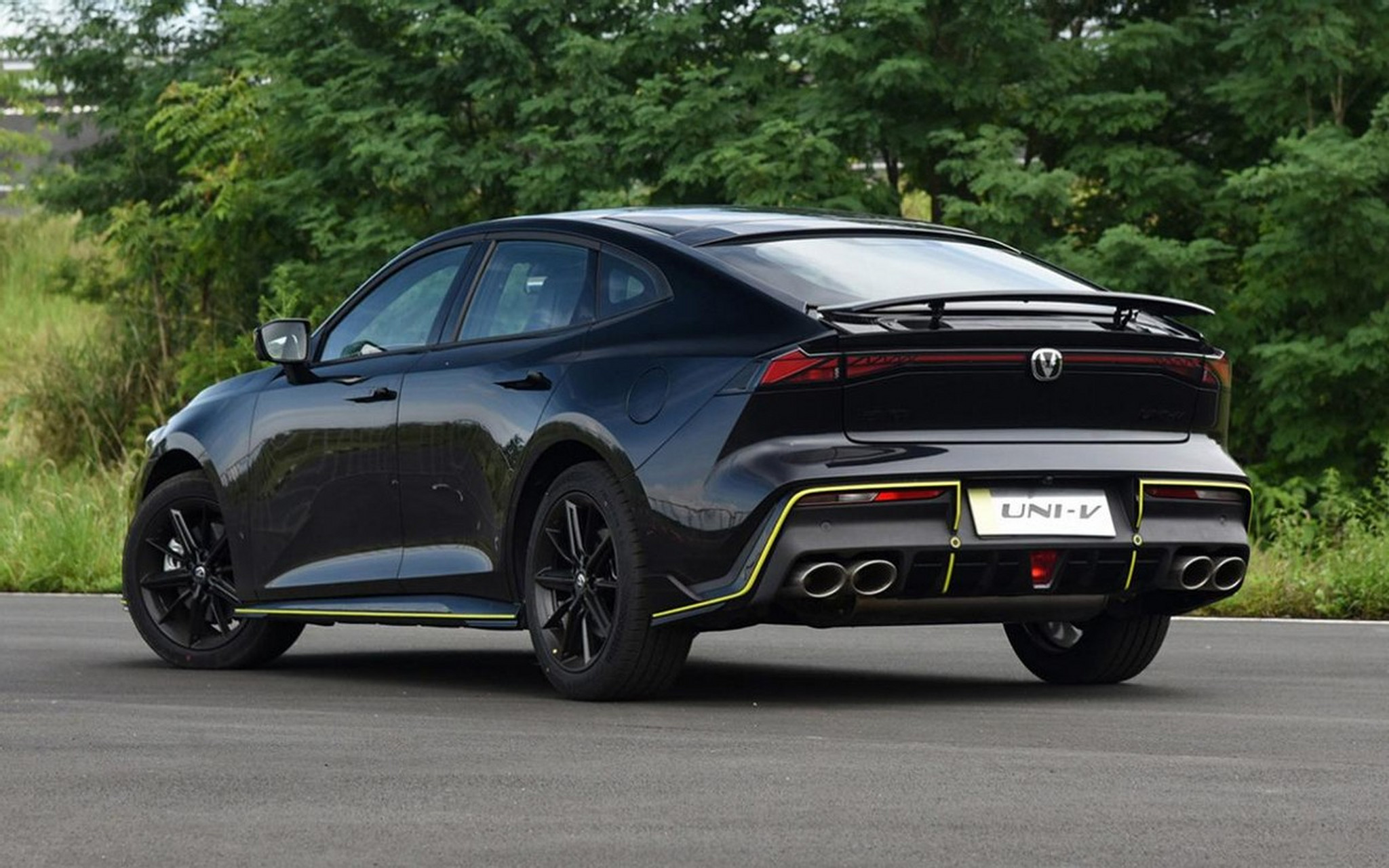 国产汽车崛起,长安uni-v成消费者心头好![原文:连续3个月销量上涨,1