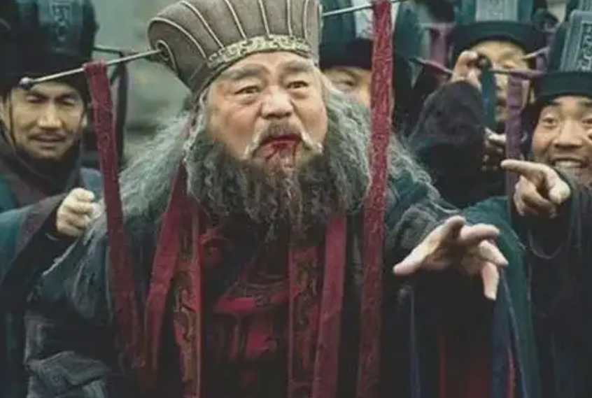 临死前董卓大喊6字被后世耻笑千年如今却成为现代人的口头禅