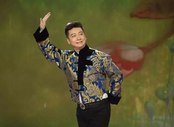 京剧演员胡文阁天津演出挨倒好,他真的能够扛起梅派传承的大旗吗