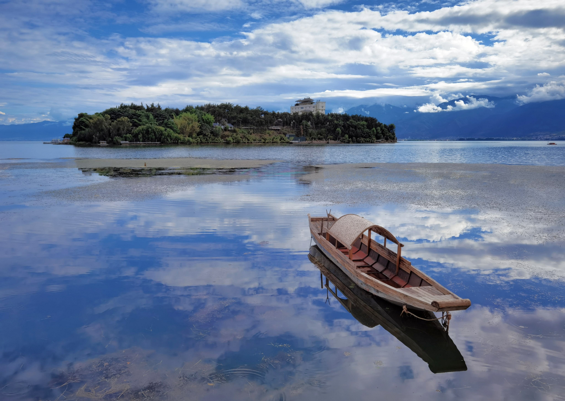 [原文:盘点我国最美的十大湖泊!