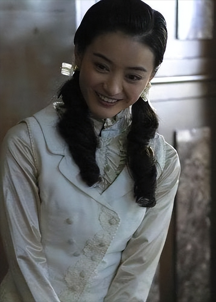 纪实朱杰戏红人不红从不靠炒作搞热度富商老公成其坚强后盾