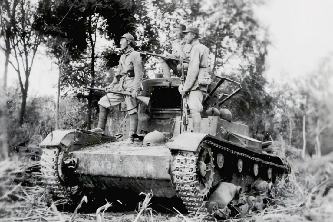 黄埔1期生马励武钻营22年才当上了军长1年就葬送了榜样部队